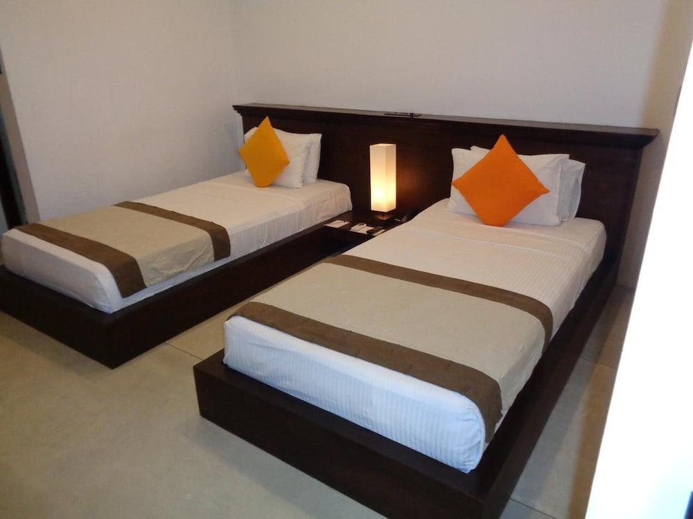 Rajarata Hotel Anurâdhapura Extérieur photo