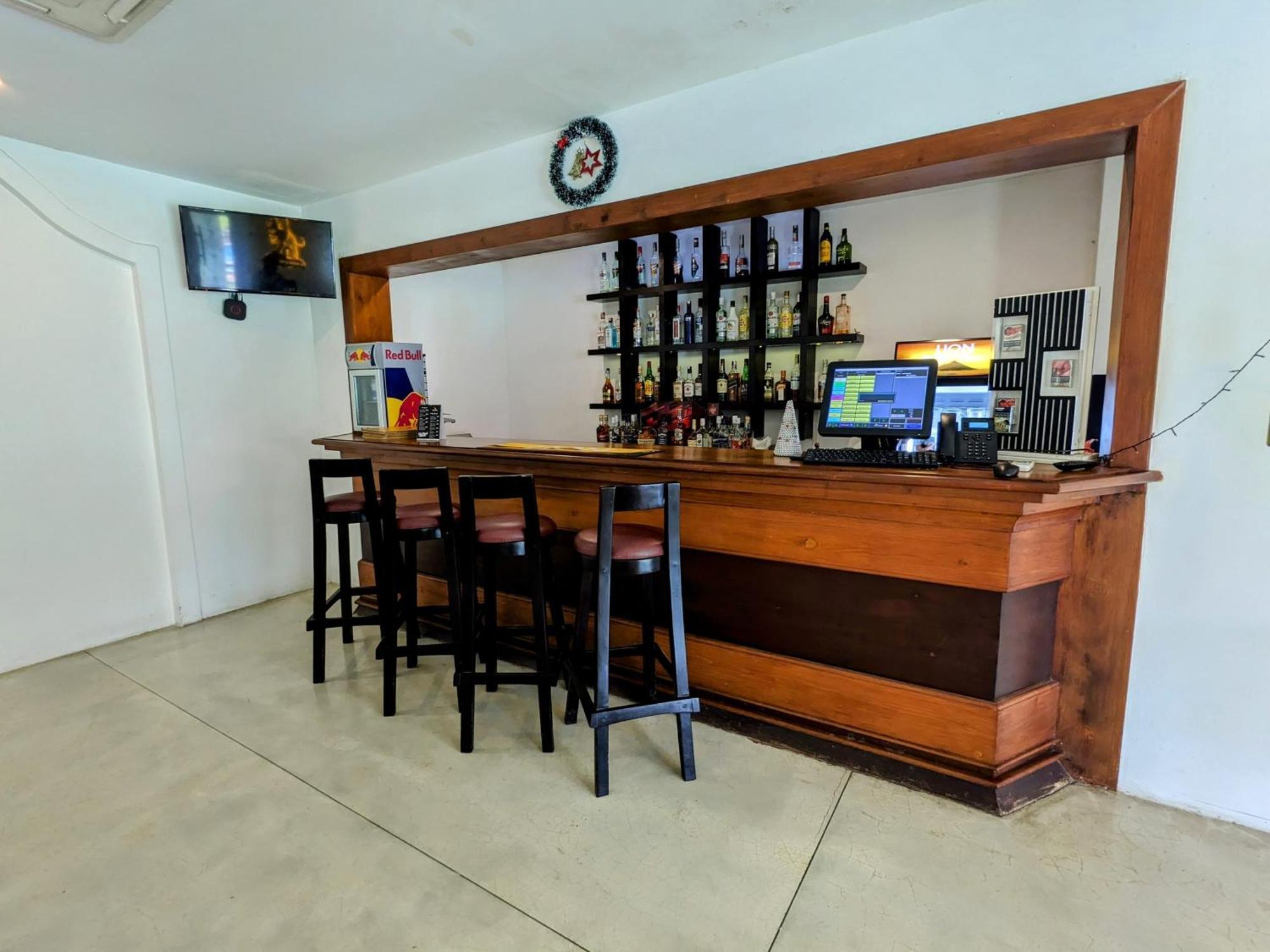 Rajarata Hotel Anurâdhapura Extérieur photo
