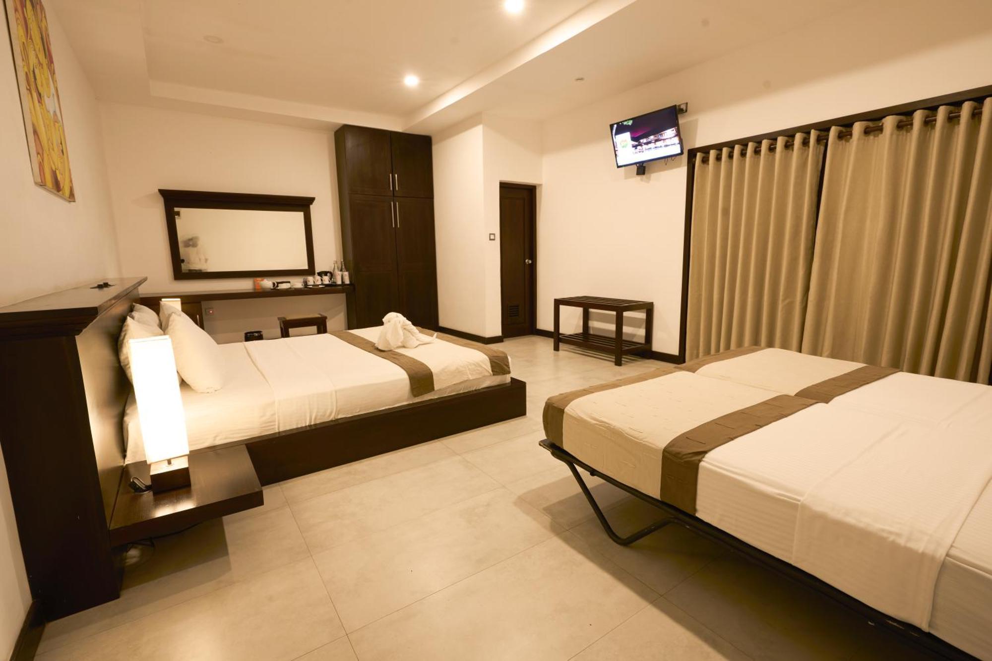 Rajarata Hotel Anurâdhapura Extérieur photo