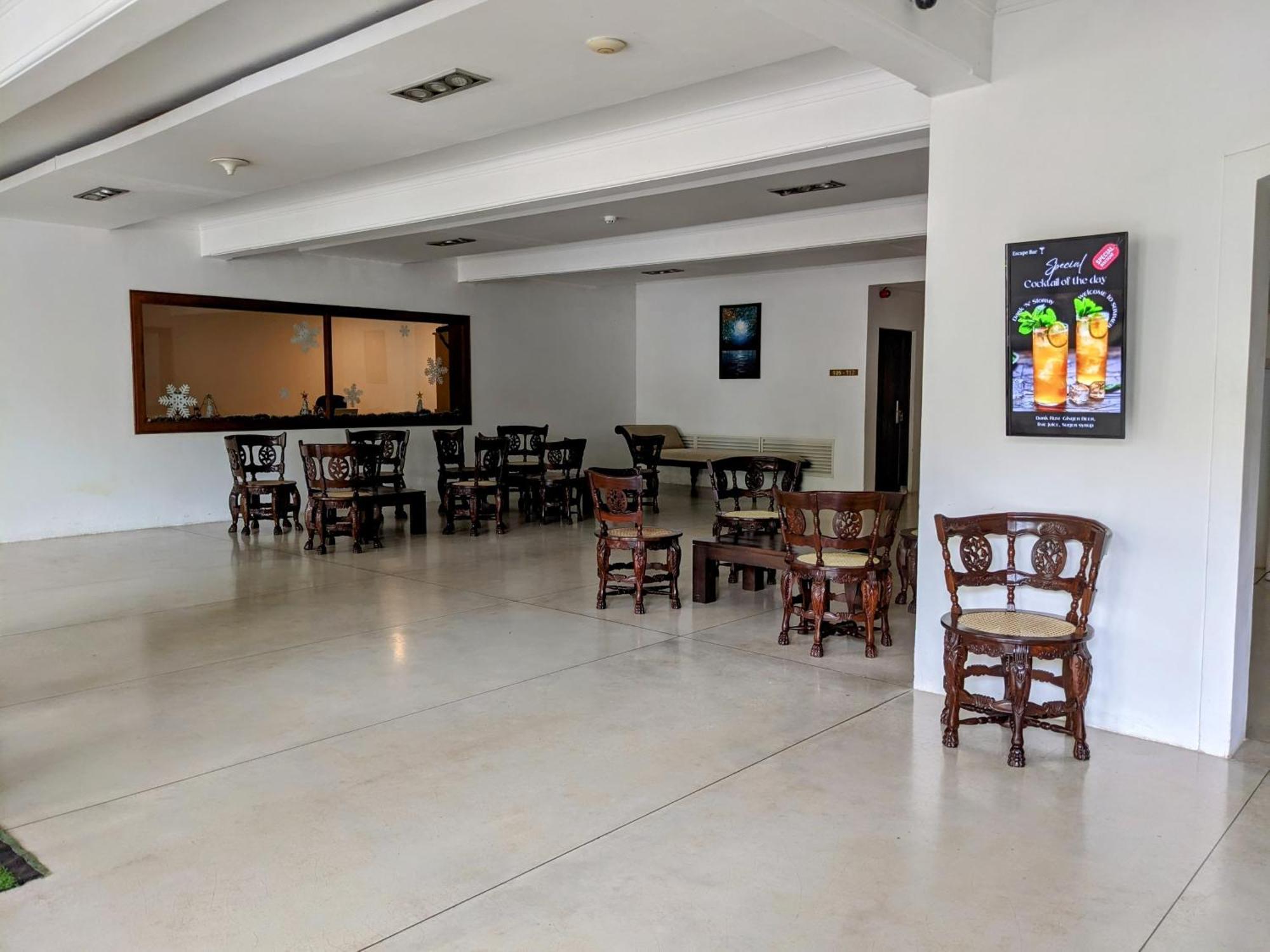 Rajarata Hotel Anurâdhapura Extérieur photo